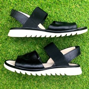 The Flexx Banzai Leather slides in Black 🖤